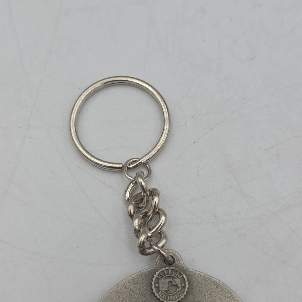 Vintage Philadelphia Phillies Authentic MLB Pewter Key Chain 1992